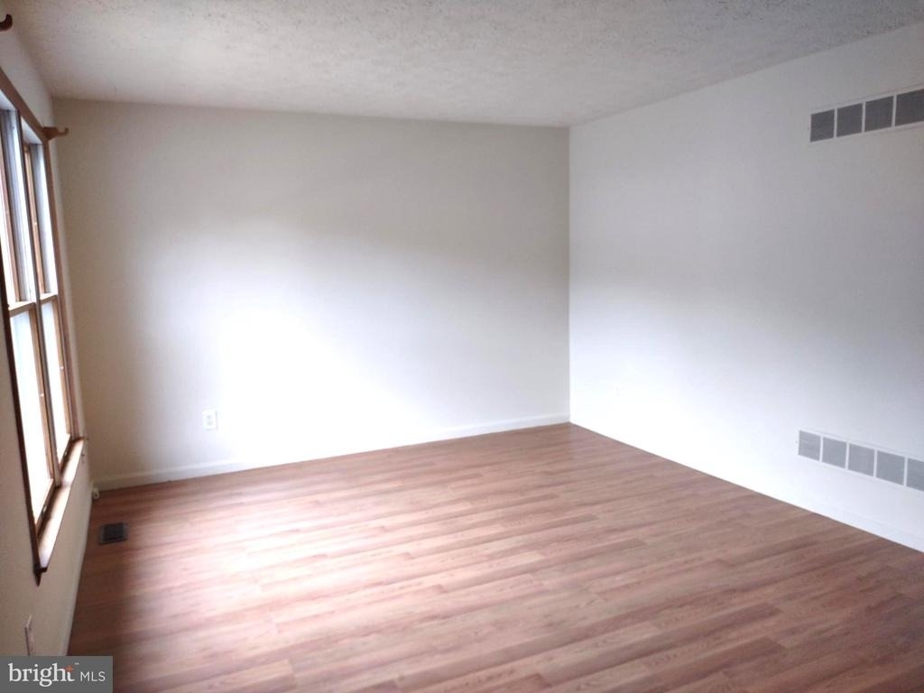 2208 Melrose Lane - Photo 2