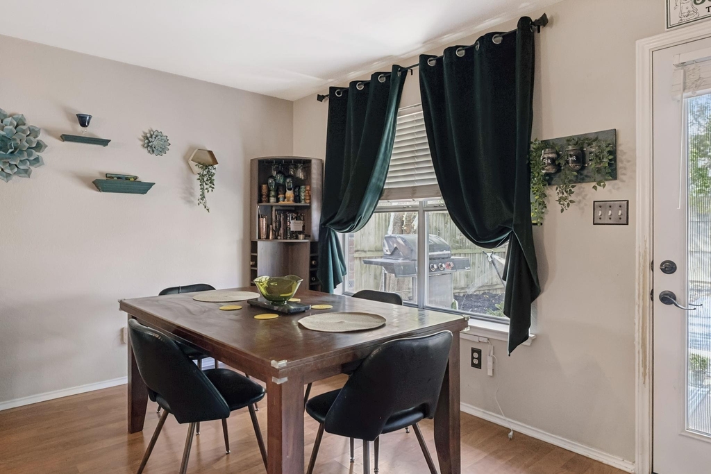 2412 Chestnut Path - Photo 9
