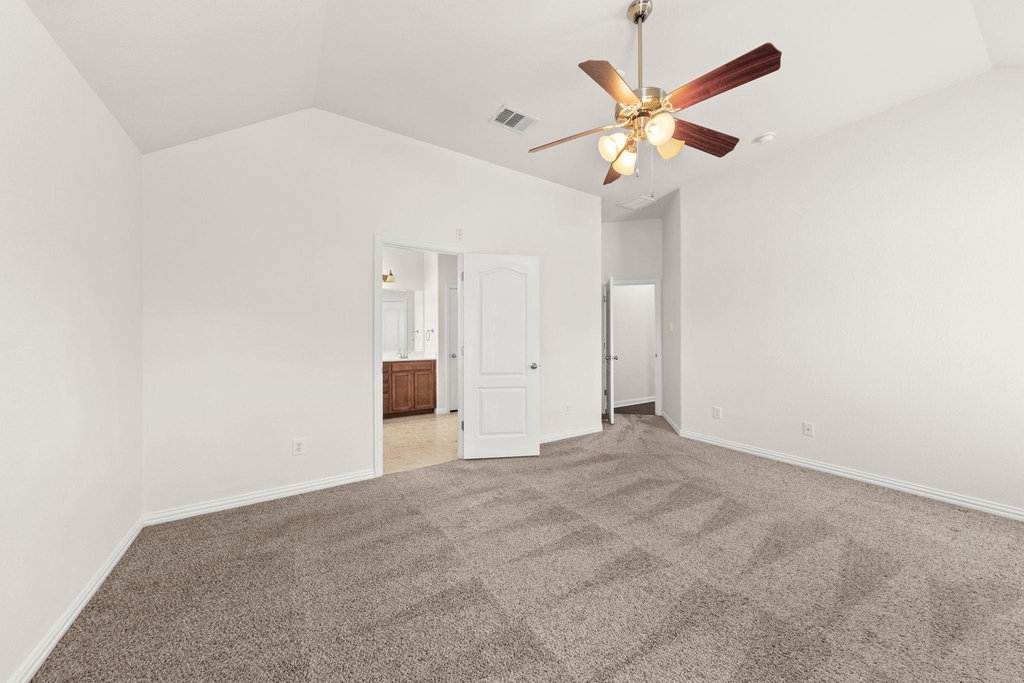 411 Tascate St - Photo 21