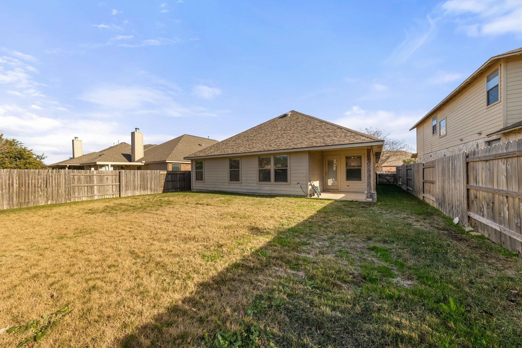 411 Tascate St - Photo 37