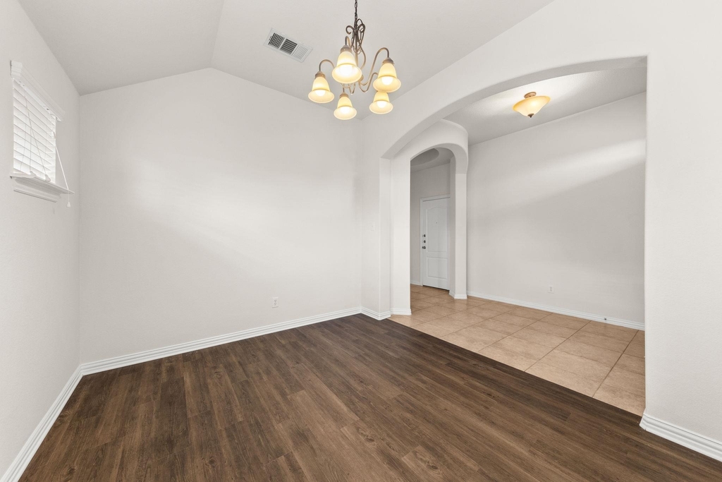 411 Tascate St - Photo 4