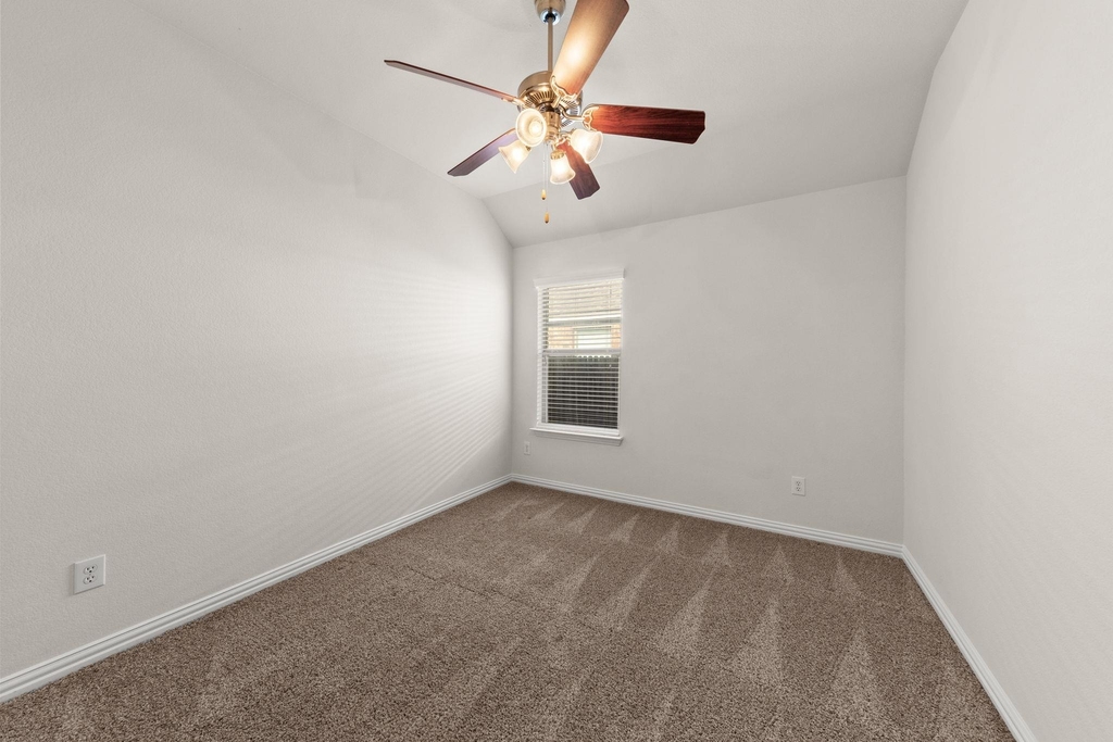 411 Tascate St - Photo 34