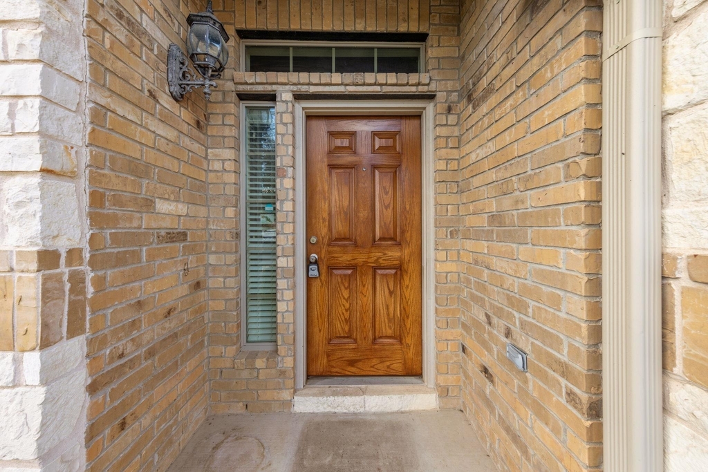 411 Tascate St - Photo 2