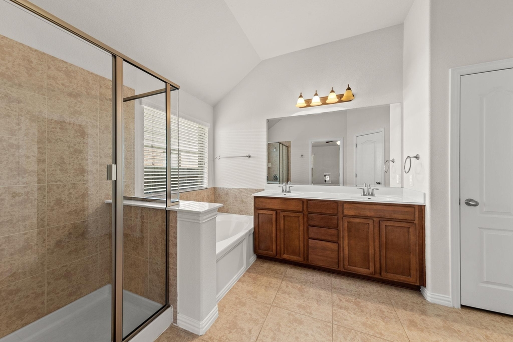 411 Tascate St - Photo 38