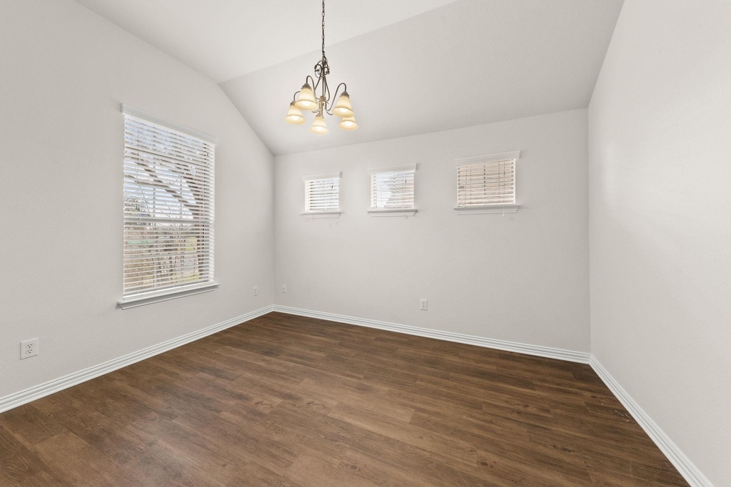 411 Tascate St - Photo 40
