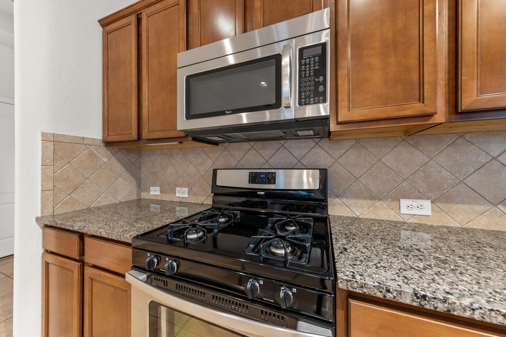 411 Tascate St - Photo 11
