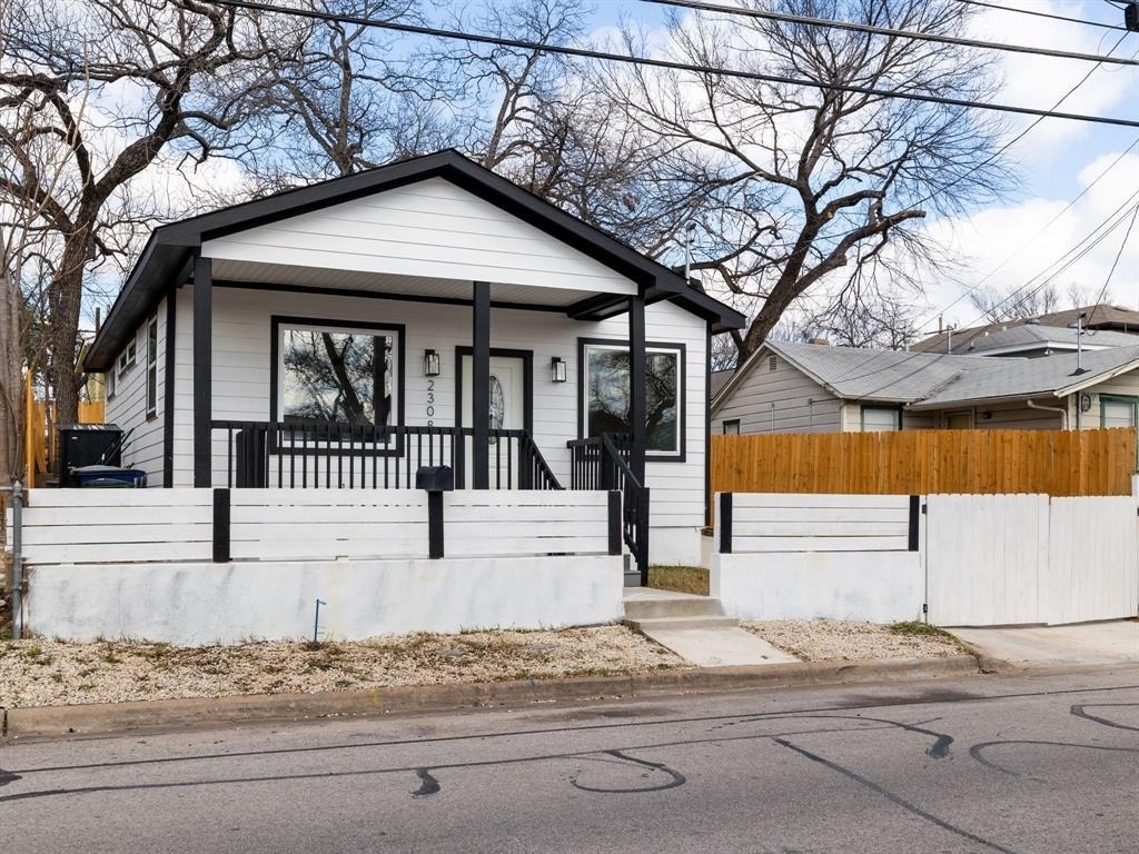 2308 Santa Maria St - Photo 0
