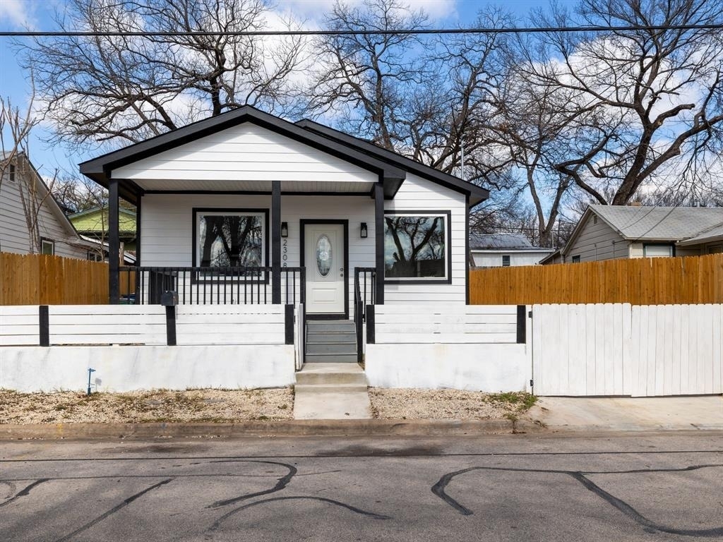 2308 Santa Maria St - Photo 2
