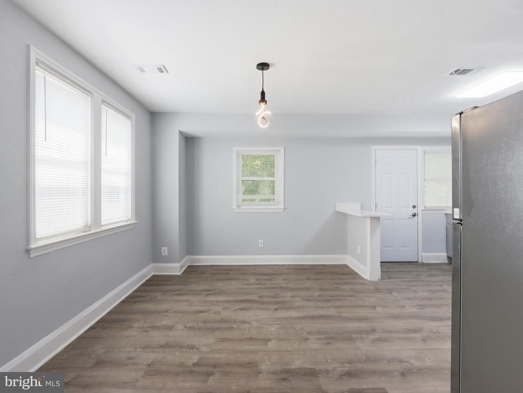 5112 Crosswood Avenue - Photo 7