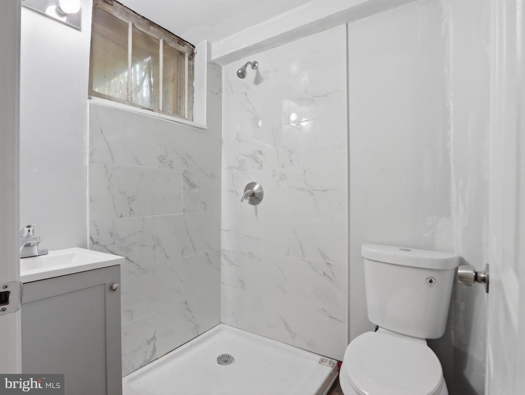 5112 Crosswood Avenue - Photo 15