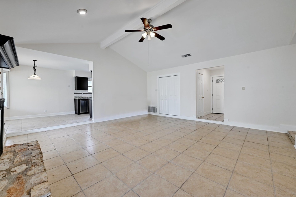 509 Greenway Dr - Photo 4