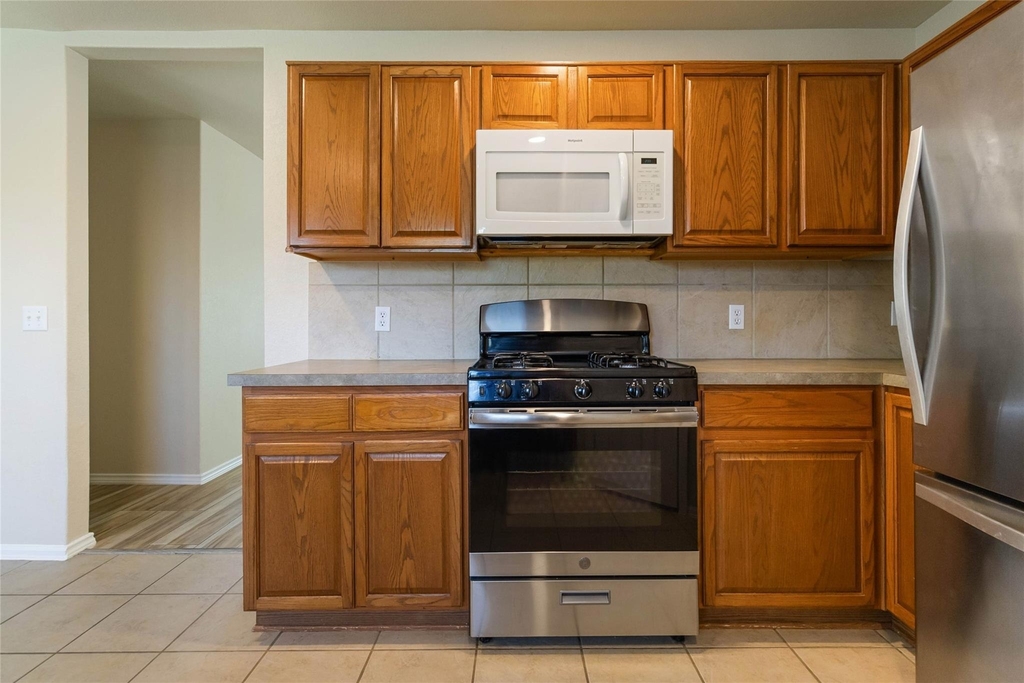 401 Spruce Dr - Photo 15