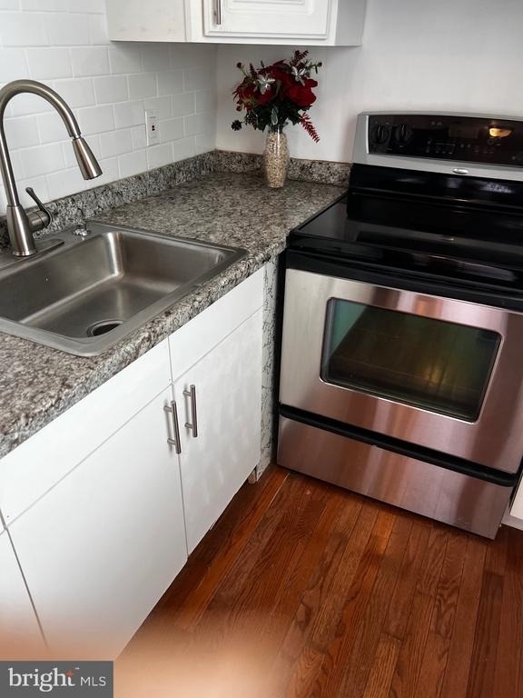 5906 Benton Heights Avenue - Photo 4