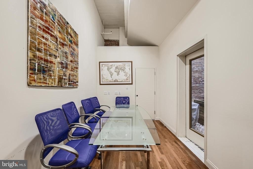 311 W Baltimore Street - Photo 14