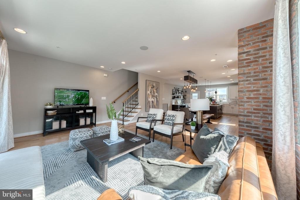 917 Grundy Street - Photo 19