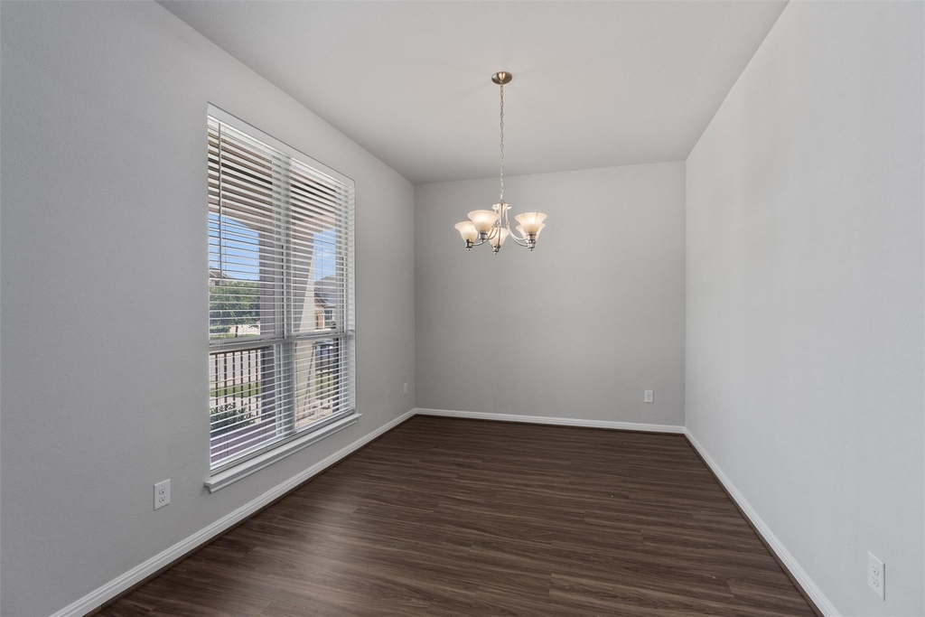 17300 Antioch Ave - Photo 3