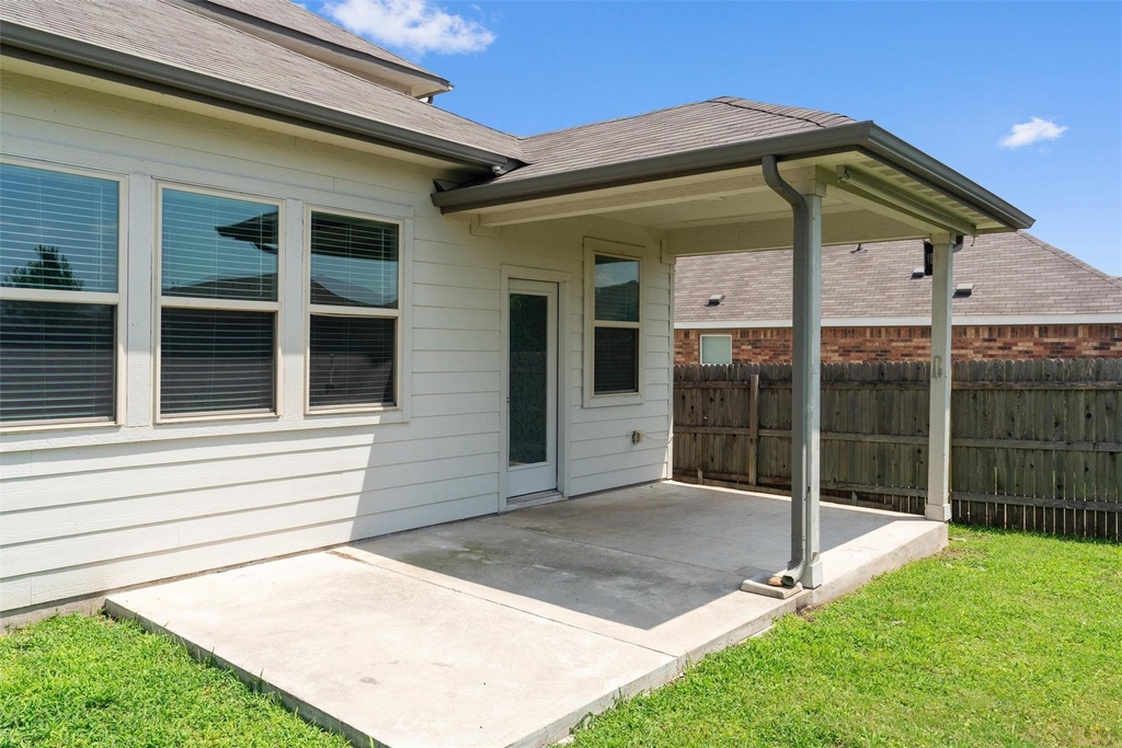 17300 Antioch Ave - Photo 36