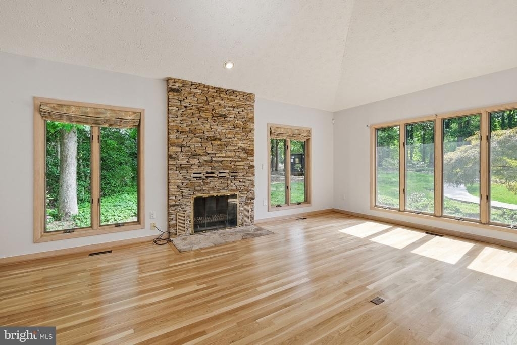 22 Poplar Point Road - Photo 4