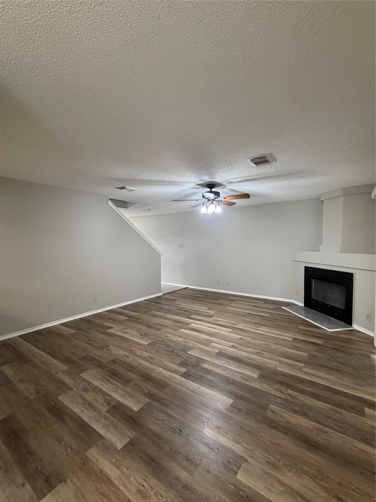 305 Stone Park - Photo 10