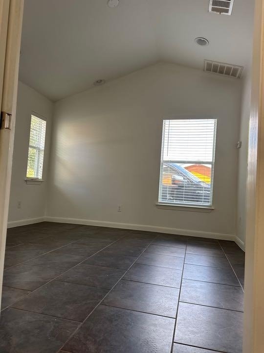 1116 Northwestern Ave - Photo 7