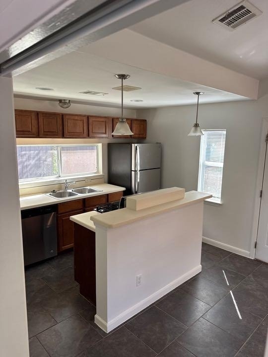 1116 Northwestern Ave - Photo 3