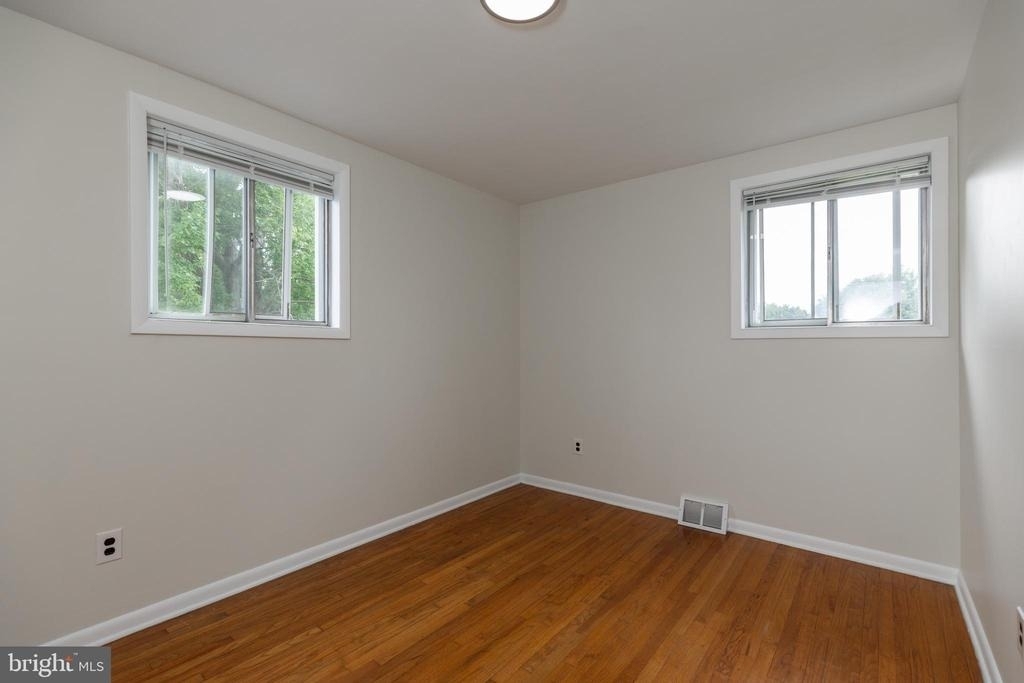 410 Woodlawn Avenue - Photo 30