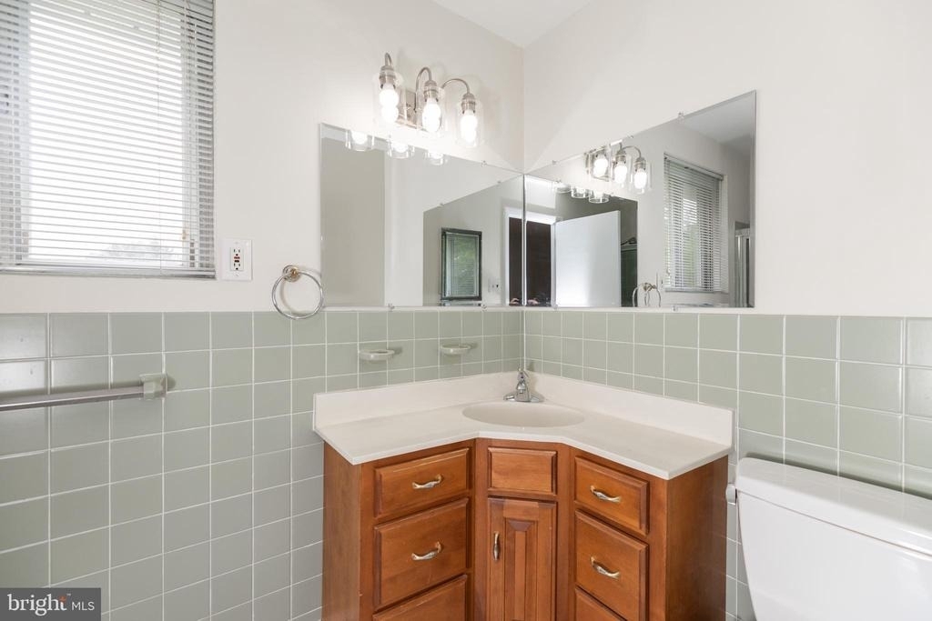 410 Woodlawn Avenue - Photo 25