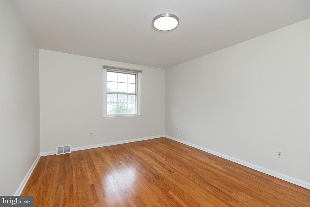 410 Woodlawn Avenue - Photo 22