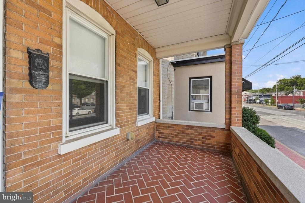 832 N Union Street - Photo 1