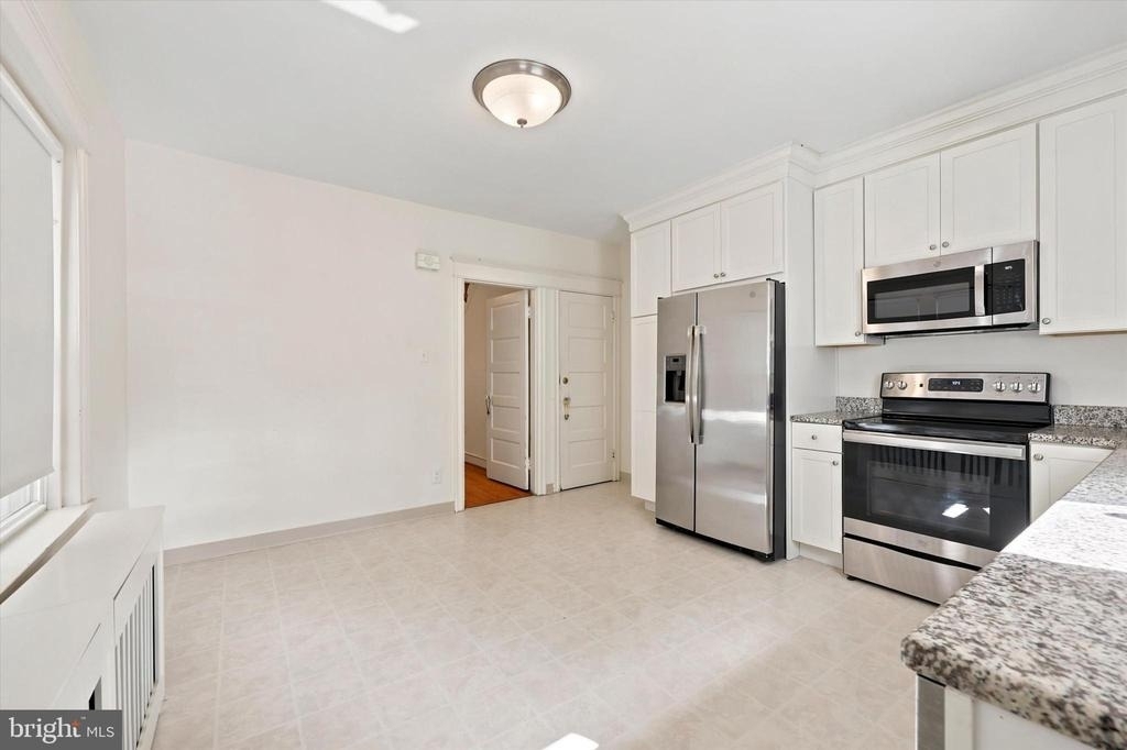 832 N Union Street - Photo 6