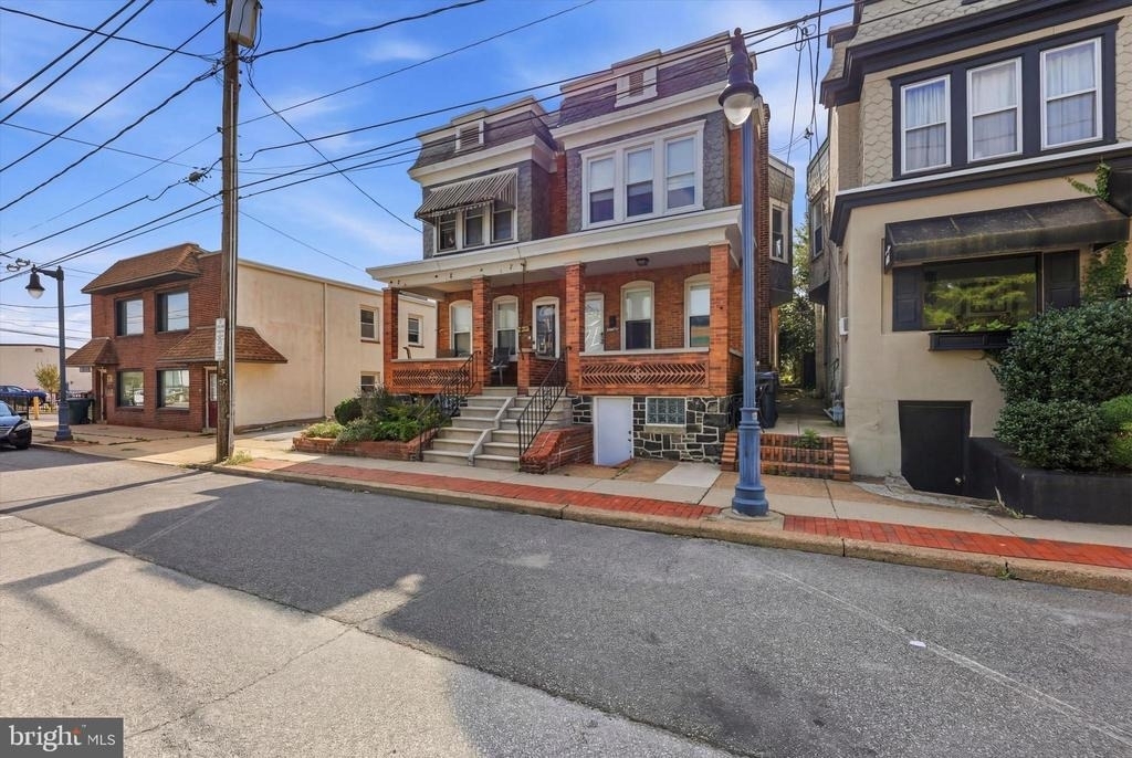 832 N Union Street - Photo 0