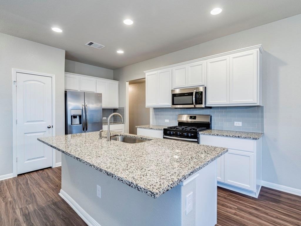 448 Dubina Ave - Photo 4