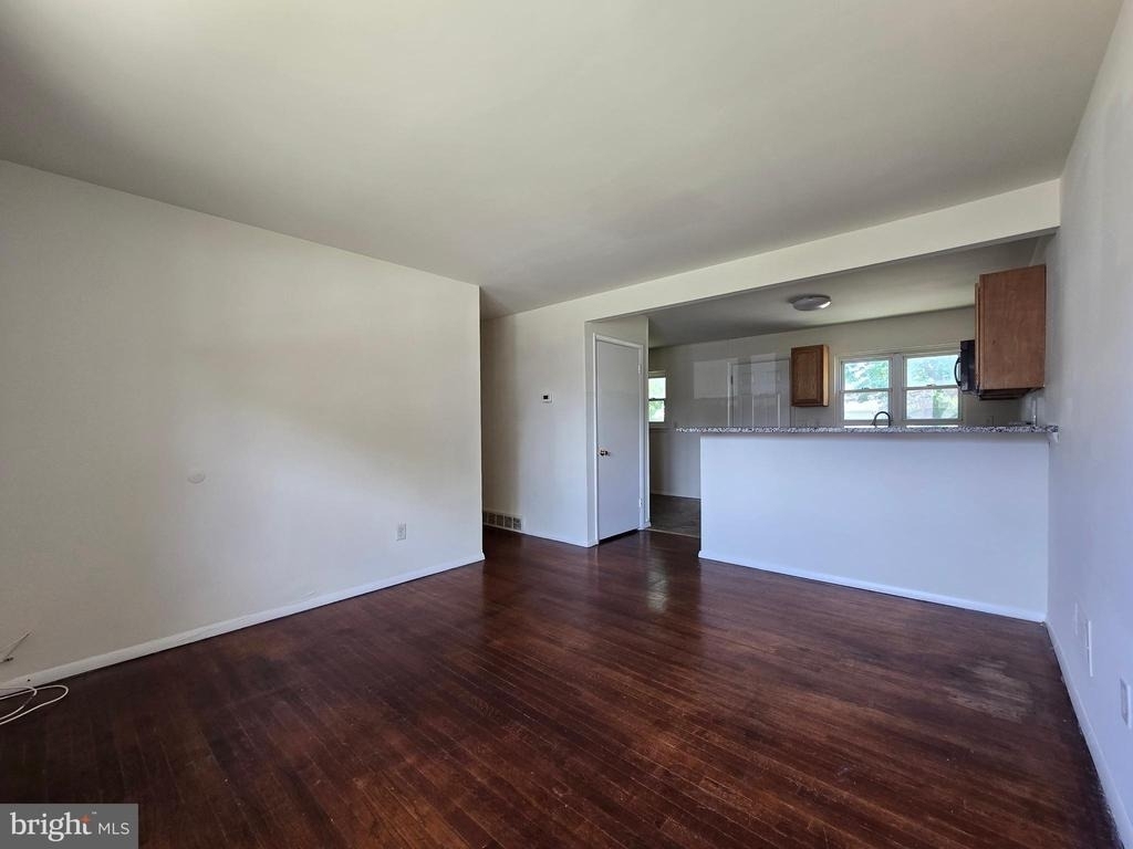 11 Glenwood Drive - Photo 6