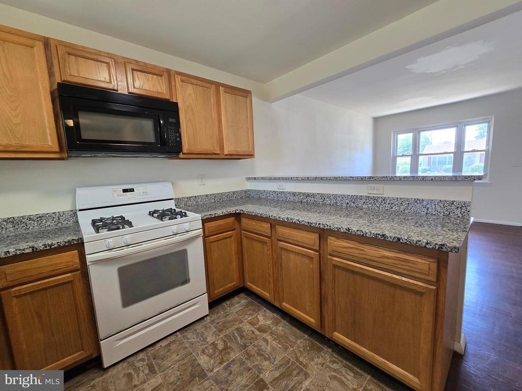11 Glenwood Drive - Photo 13