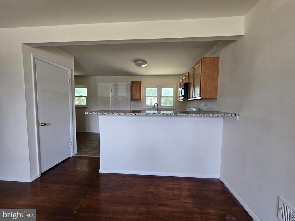 11 Glenwood Drive - Photo 7