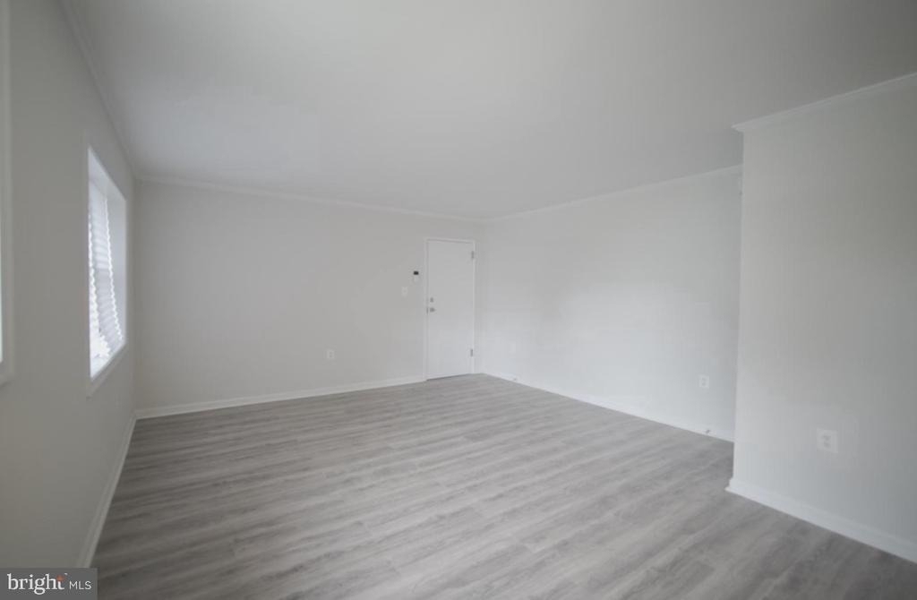 3287 15th Place Se - Photo 3