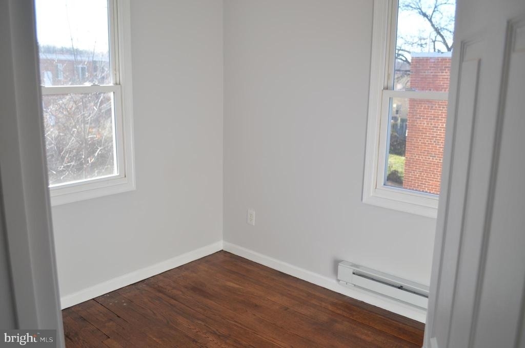 4801 Bass Place Se - Photo 3