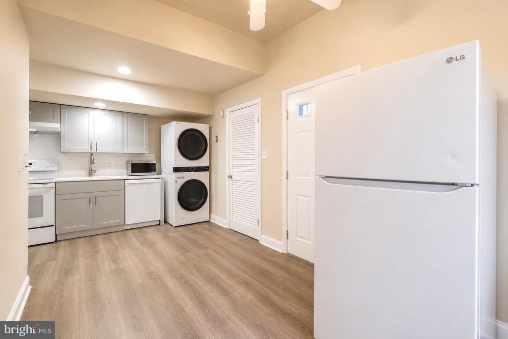 2834 R Street Se - Photo 18