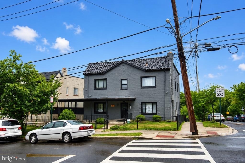 2834 R Street Se - Photo 1