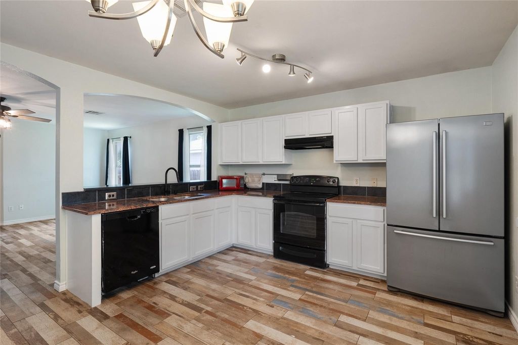111 Quail Hollow Dr - Photo 4