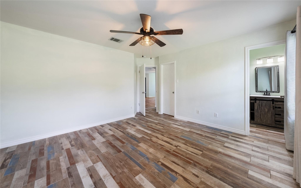 111 Quail Hollow Dr - Photo 6