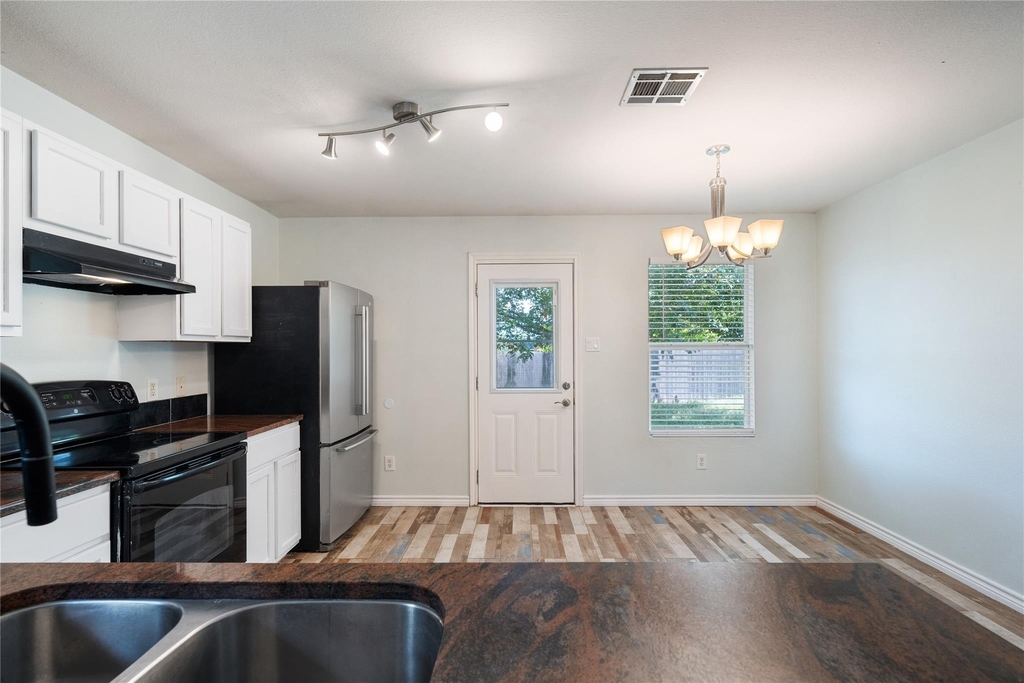 111 Quail Hollow Dr - Photo 3
