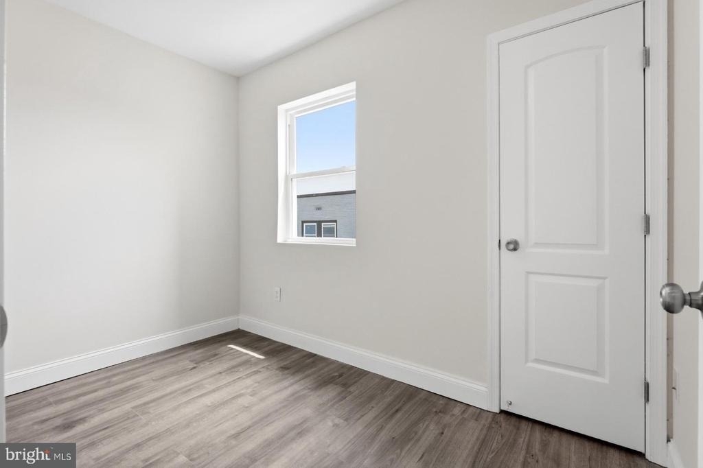 4230 6th Street Se - Photo 18