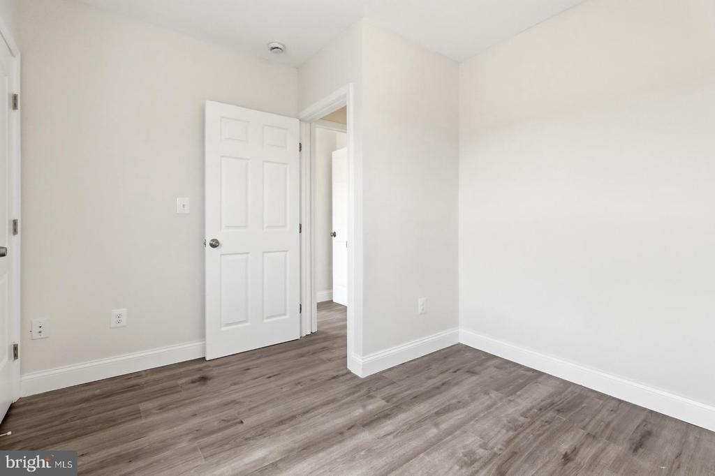 4230 6th Street Se - Photo 22