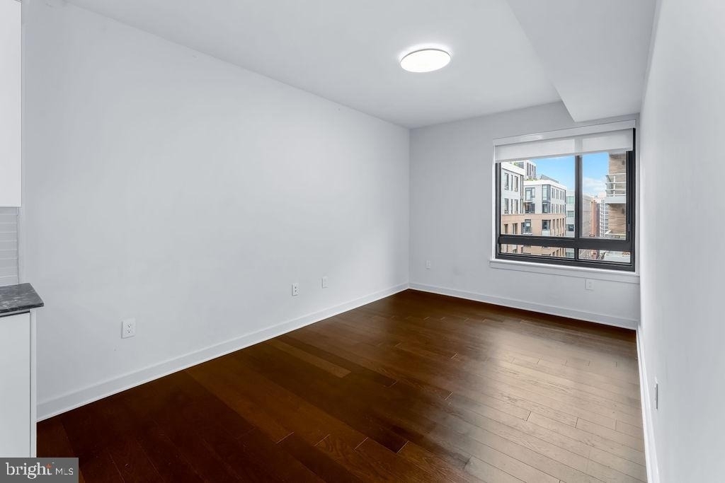70 N Street Se - Photo 13