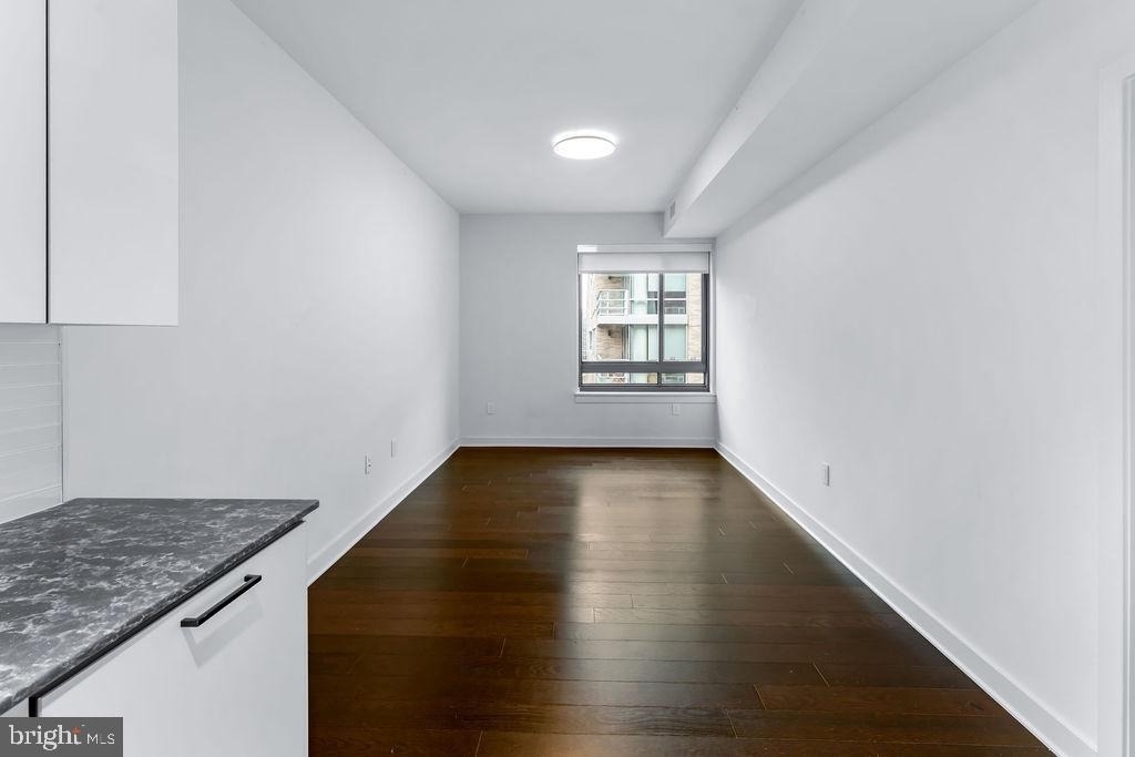 70 N Street Se - Photo 12