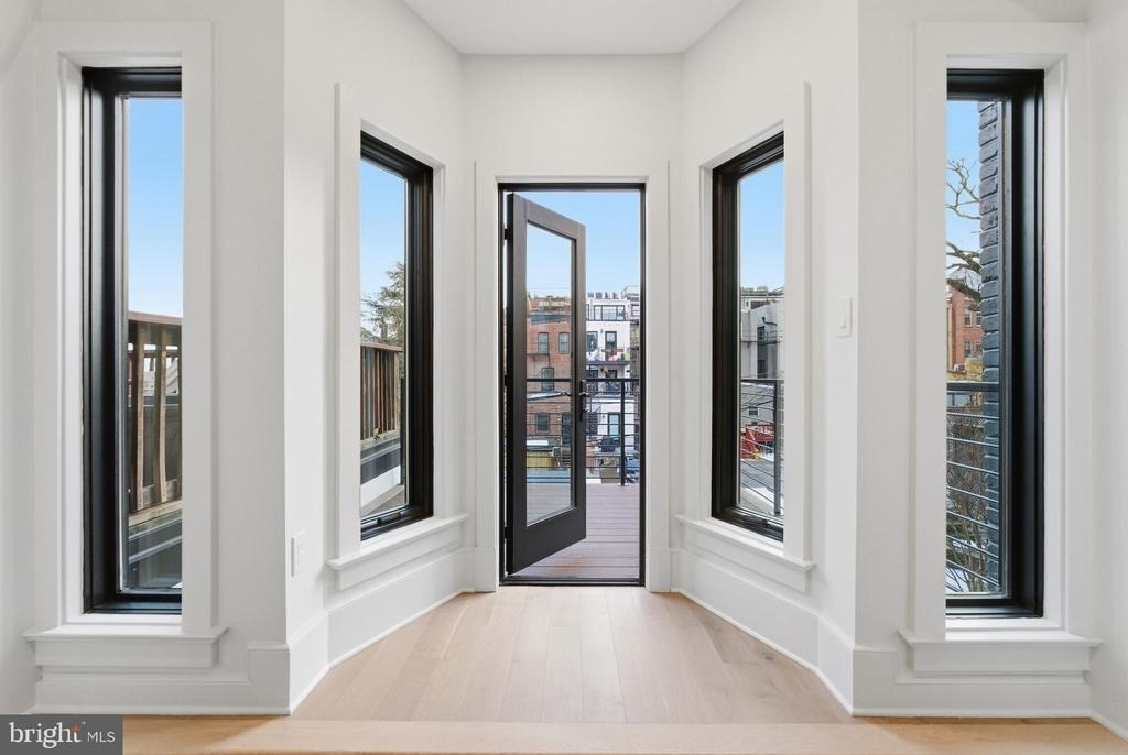 1816 Belmont Road Nw - Photo 52