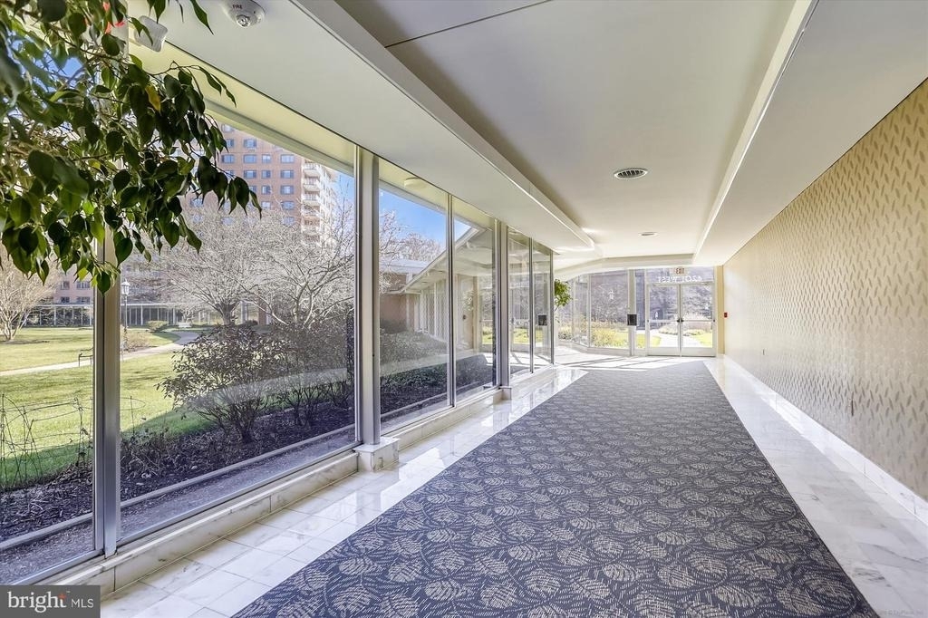 4201 Cathedral Avenue Nw - Photo 4