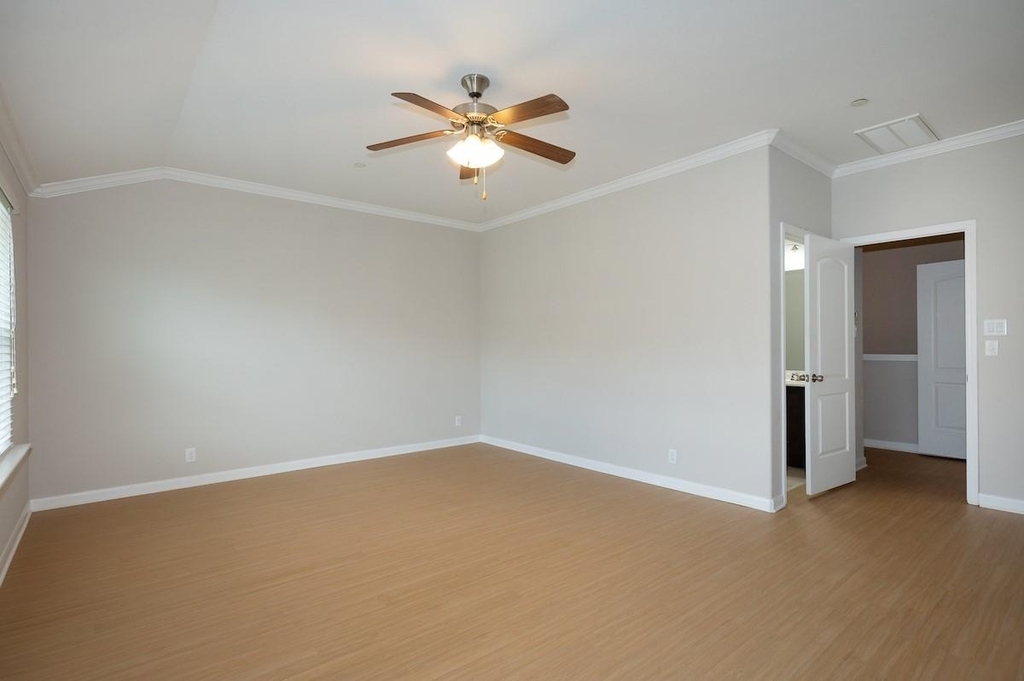 1620 Bryant Dr - Photo 12