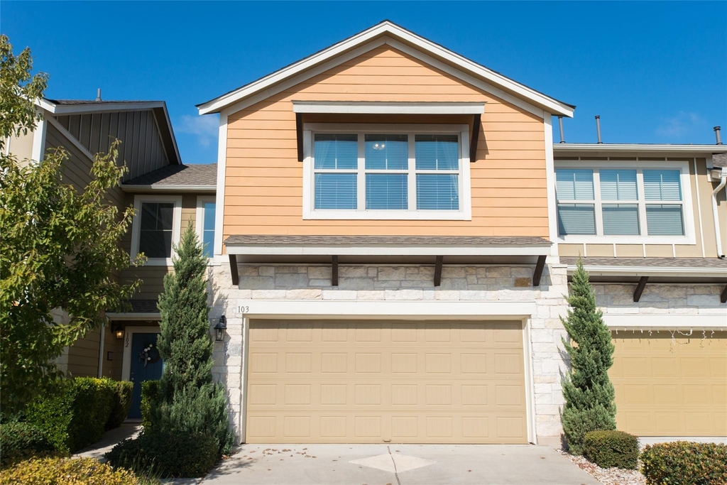 1620 Bryant Dr - Photo 0
